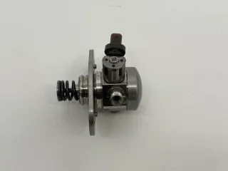 Original BMW Hochdruckpumpe (Zyl. 5-8) 8648177 13518648177 NEU - Bild 1