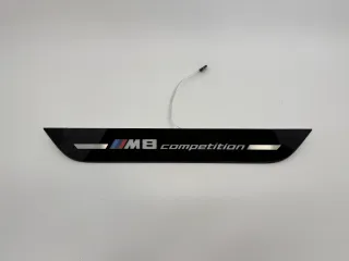 BMW M8 COMPETITION F93 Blende Einstieg beleuchtet vorn links 8098367 51478098367 - Bild 1