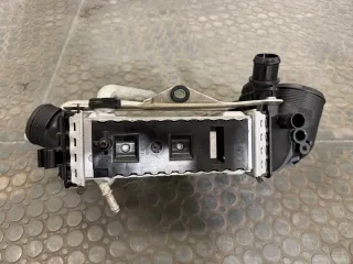 ORIGINAL Mercedes-Benz Ladeluftkühler A2600906700 NEU - Bild 2