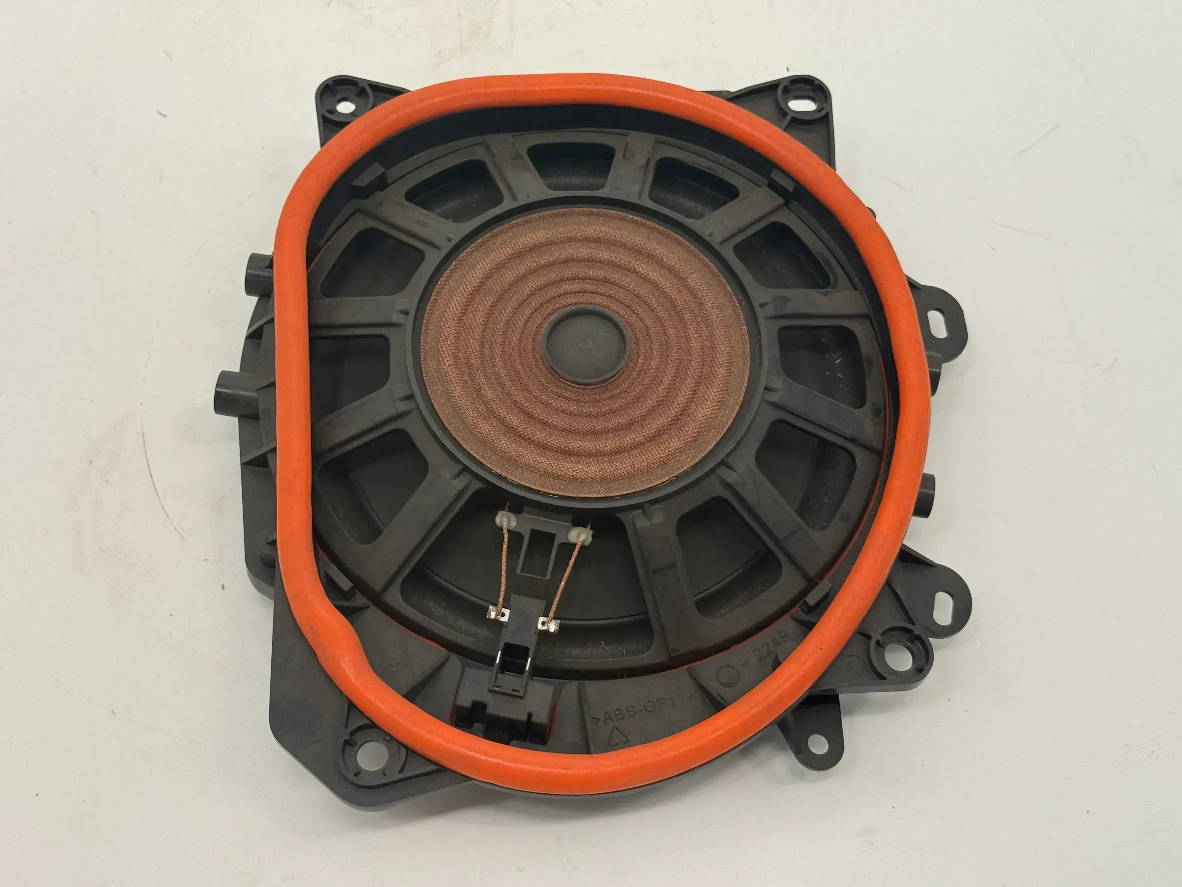 Original BMW i20 IX Zentralbass links (HiFi) 8720241 65138720241 NEU - Bild 1