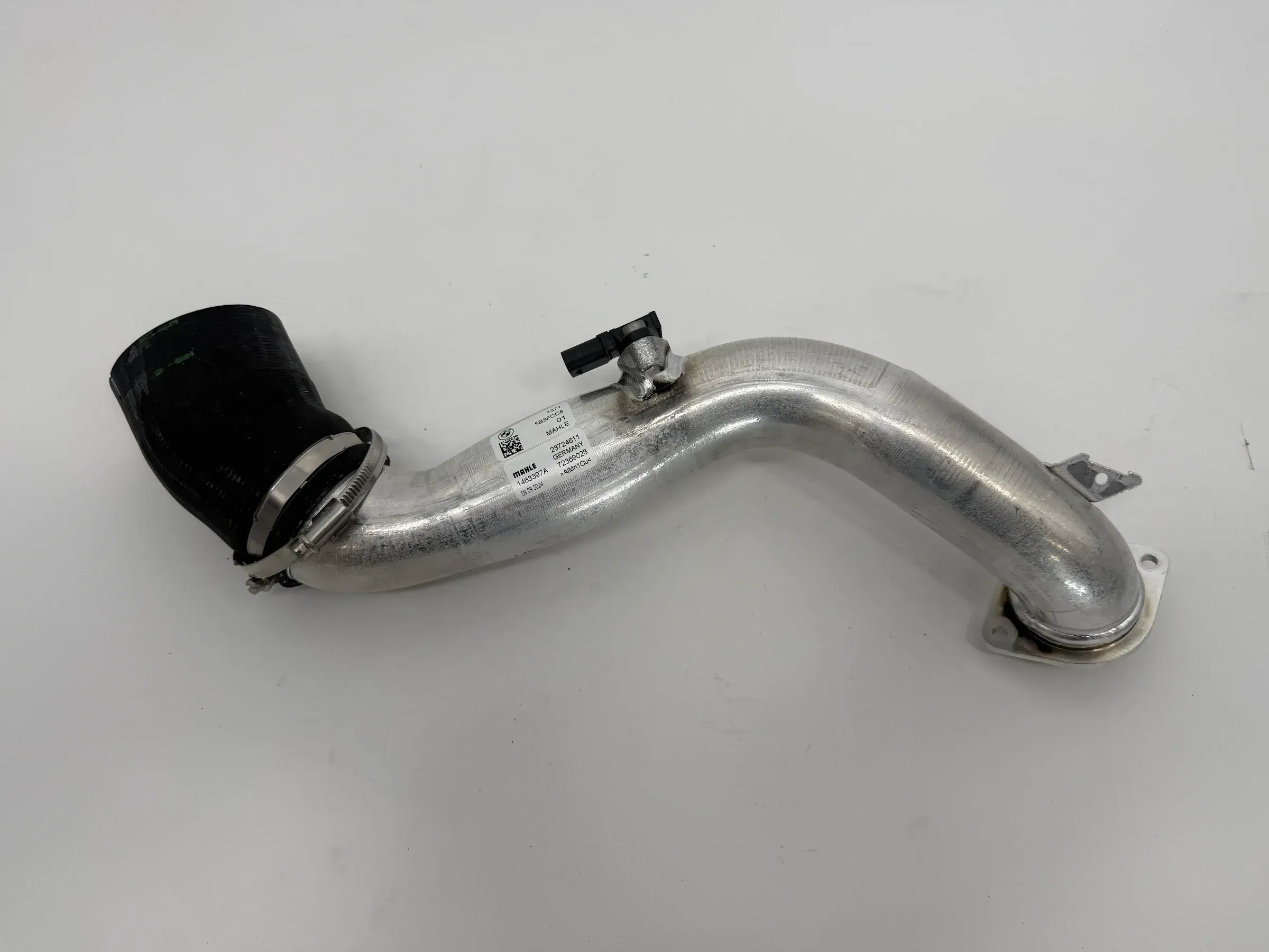 Original BMW / Rolls-Royce Ladeluftrohr (1-6) 5B3FCC8 13715B3FCC8 NEU - Bild 1