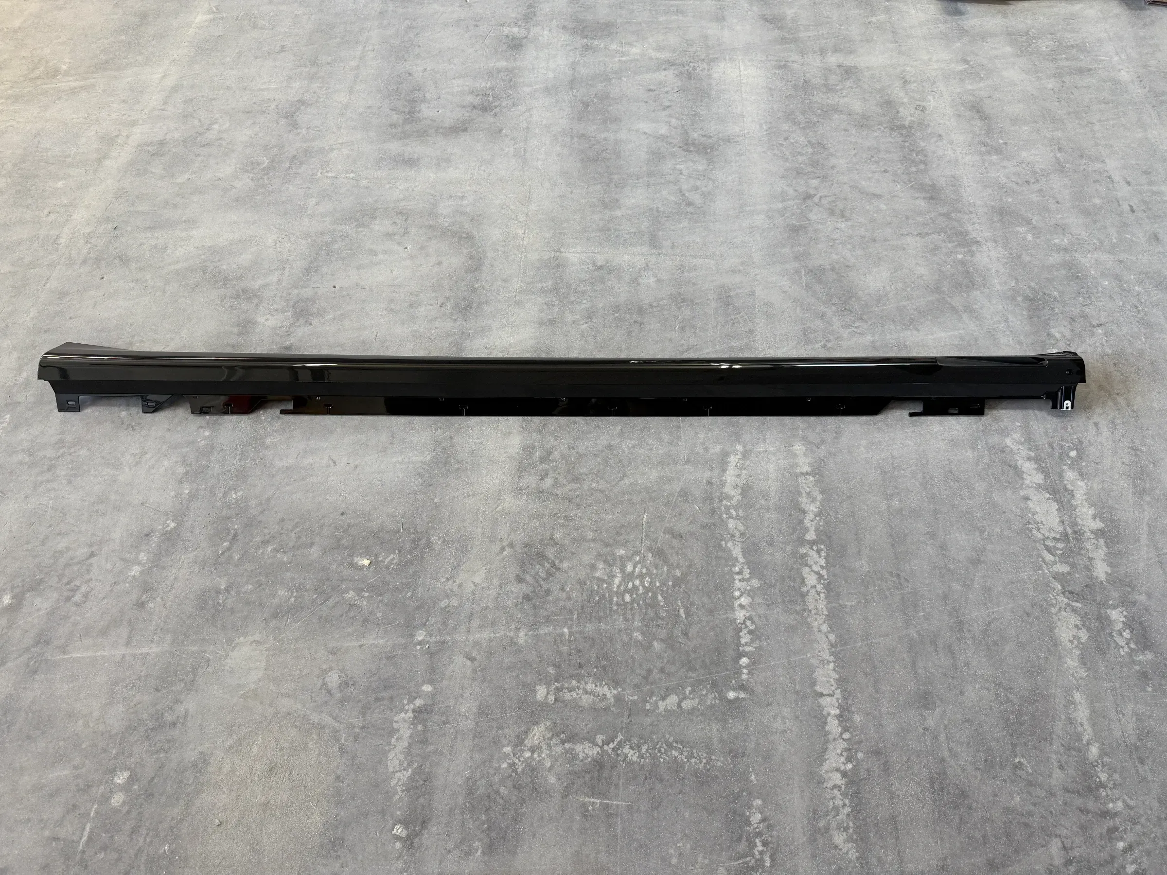 ORIGINAL BMW M Sport Seitenschweller-Verkleidung rechts (Unterteil) 5A5AC54 NEU - Bild 1