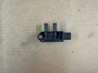 Original Mercedes-Benz DRUCKSENSOR Abgasrückführung A0009057413 - Bild 4