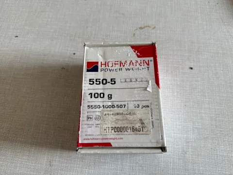 Background image for Original WEGMANN automotive GmbH Klebegewicht  Typ 550, 100 g, Blei, Silber 10st