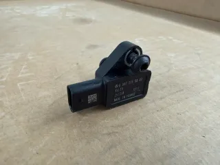Original Mercedes-Benz  DRUCK- UND TEMP.SENSOR A0009050807 - Bild 1
