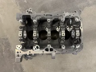 Original BMW B47 4Zylinder DIESEL Zylinderkopf 8513976 NEU - Bild 9