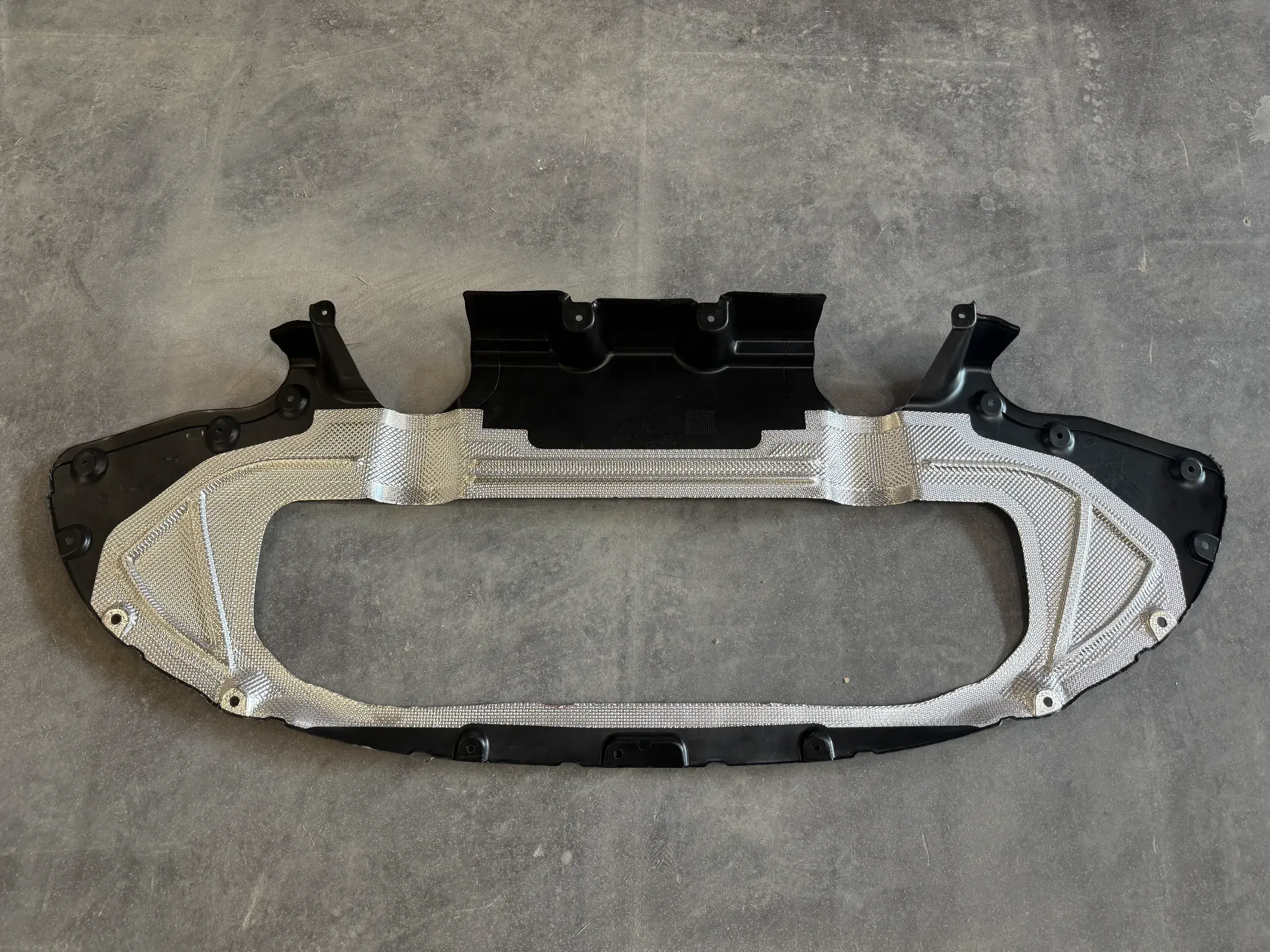 Original BMW 8er G15/G16 Heckdiffusor (39L) 7374721 51757374721 NEU - Bild 1