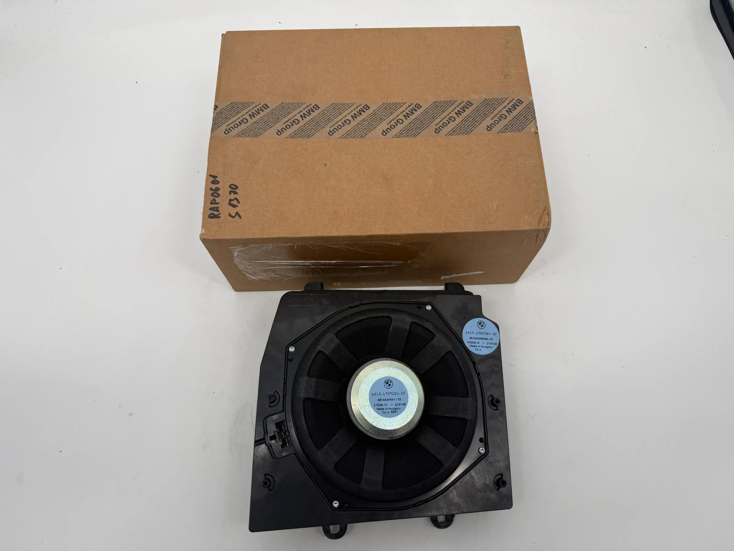 Original BMW X3 E83 Zentralbass rechts (Hifi-System ) 6980984 65136980984 NEU - Bild 1