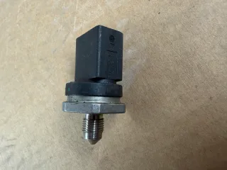 Original VW Kraftstoffdrucksensor 0261230415 - Bild 2