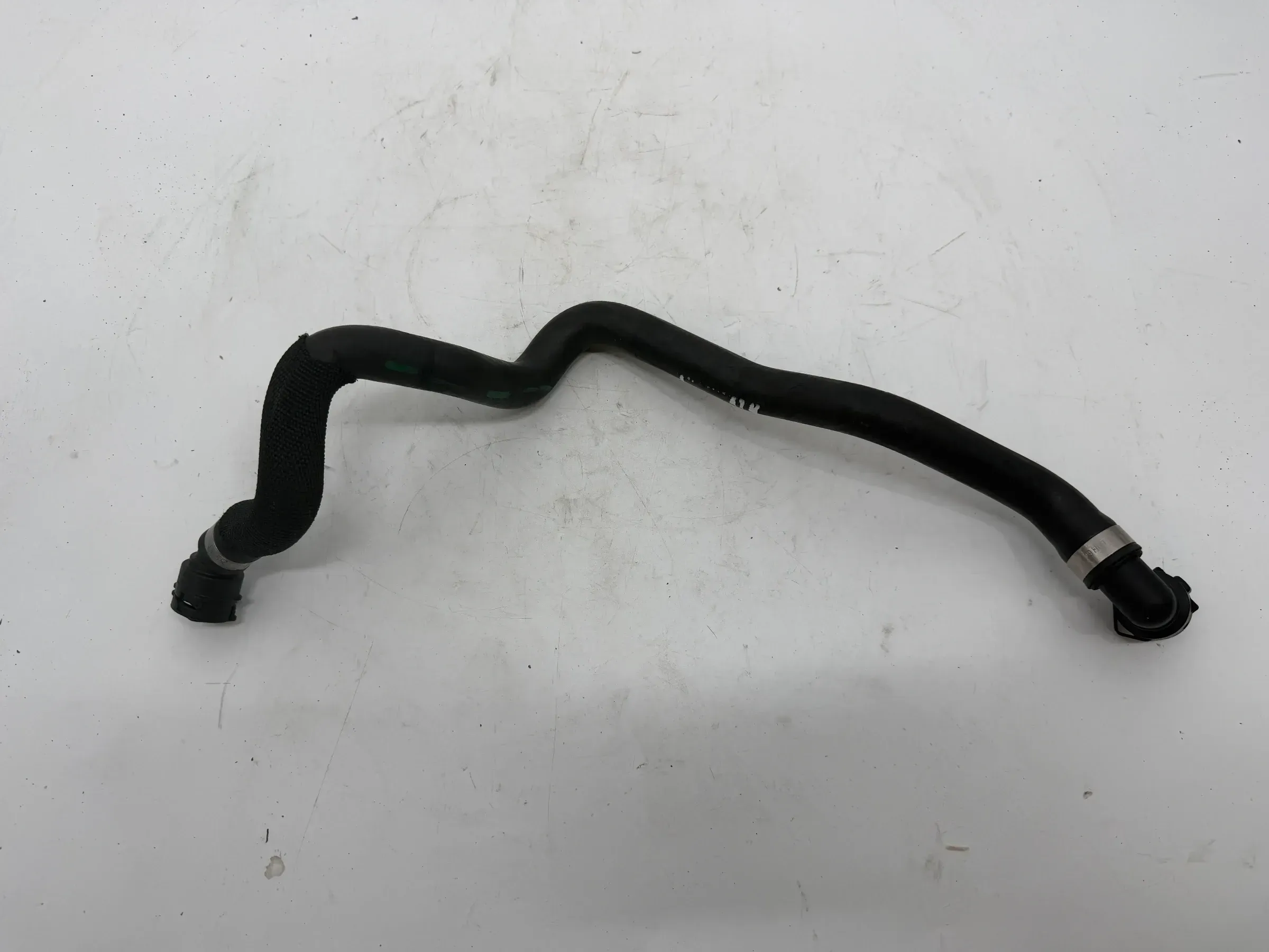 Original Mercedes-Benz 118/177/247 Schlauchleitung A0009973504 NEU - Bild 1