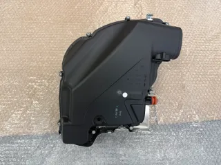 Original BMW X5/X6 E70/71/72 Ansauggeräuschdämpfer (5-8) 7577455 13717577455 NEU - Bild 3