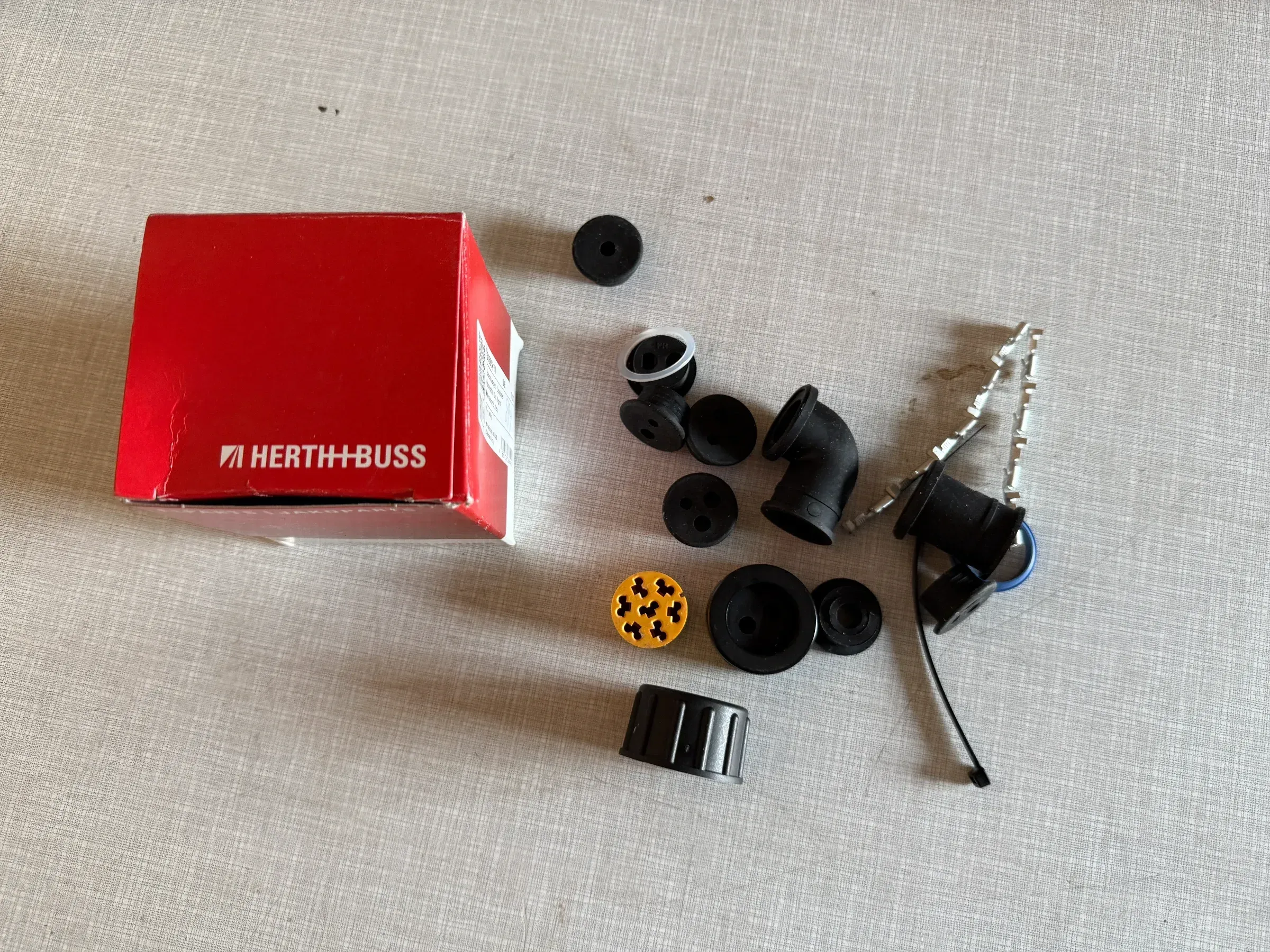 Original Herth+Buss Fahrzeugteile GmbH & Co. KG Anschlussset, Leuchte 51305810 - Bild 1