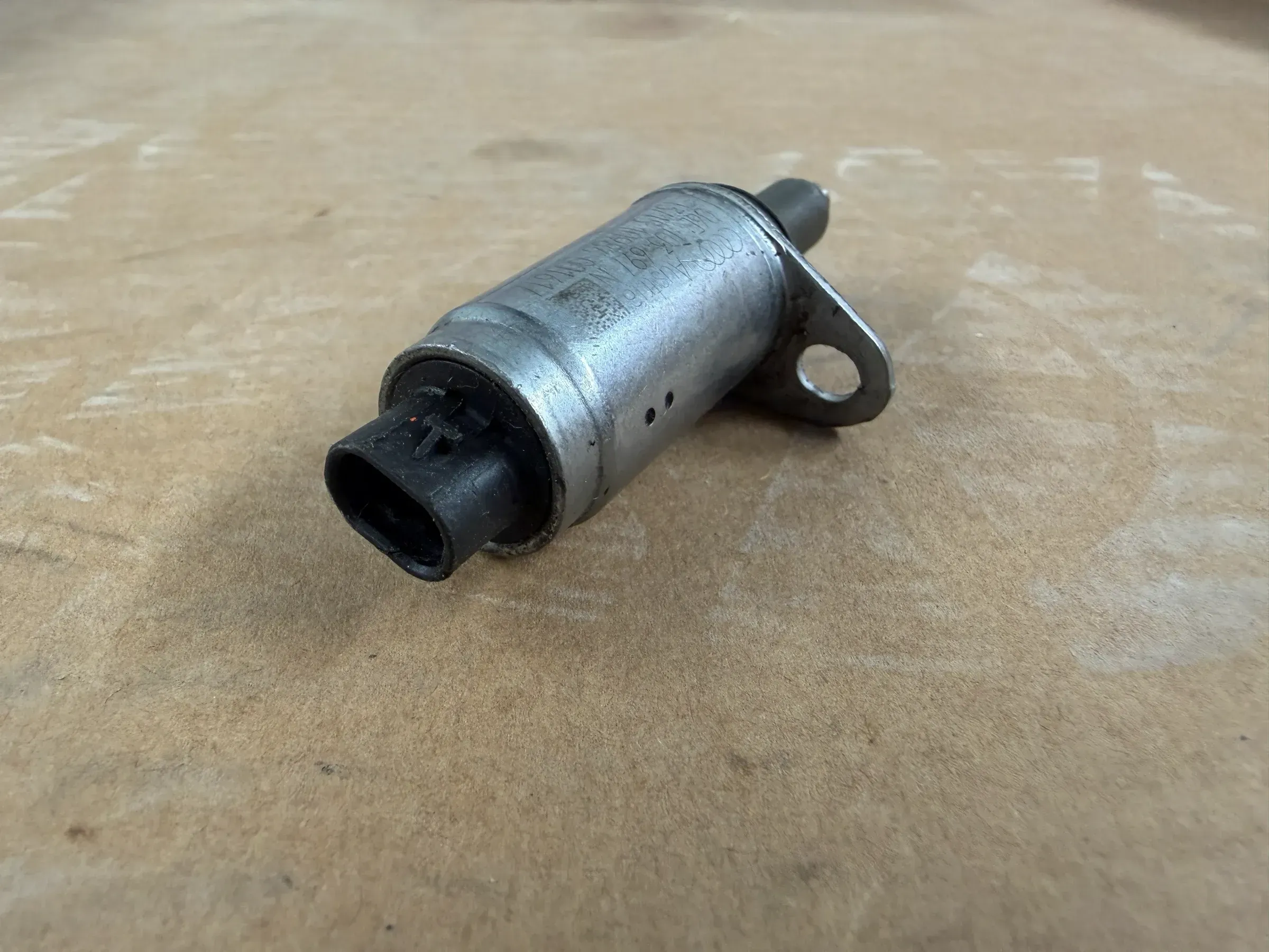 Original Audi Steuerventil, Nockenwellenverstellung 06E 103 697 N - Bild 1