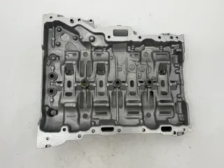 Original Mercedes-Benz OM654 Kurbelgehäuse A6540100111 NEU - Bild 3