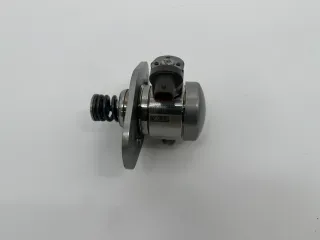 Original BMW Hochdruckpumpe (Zyl. 1-4) 8648176 13518648176 NEU - Bild 3