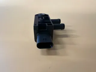 Original Mercedes-Benz DRUCKSENSOR Abgasrückführung A0009057413 - Bild 4