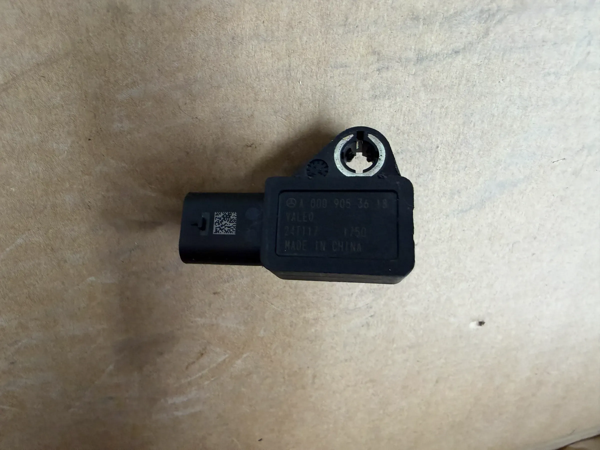 Original Mercedes-Benz DRUCKSENSOR A0009053618 - Bild 1