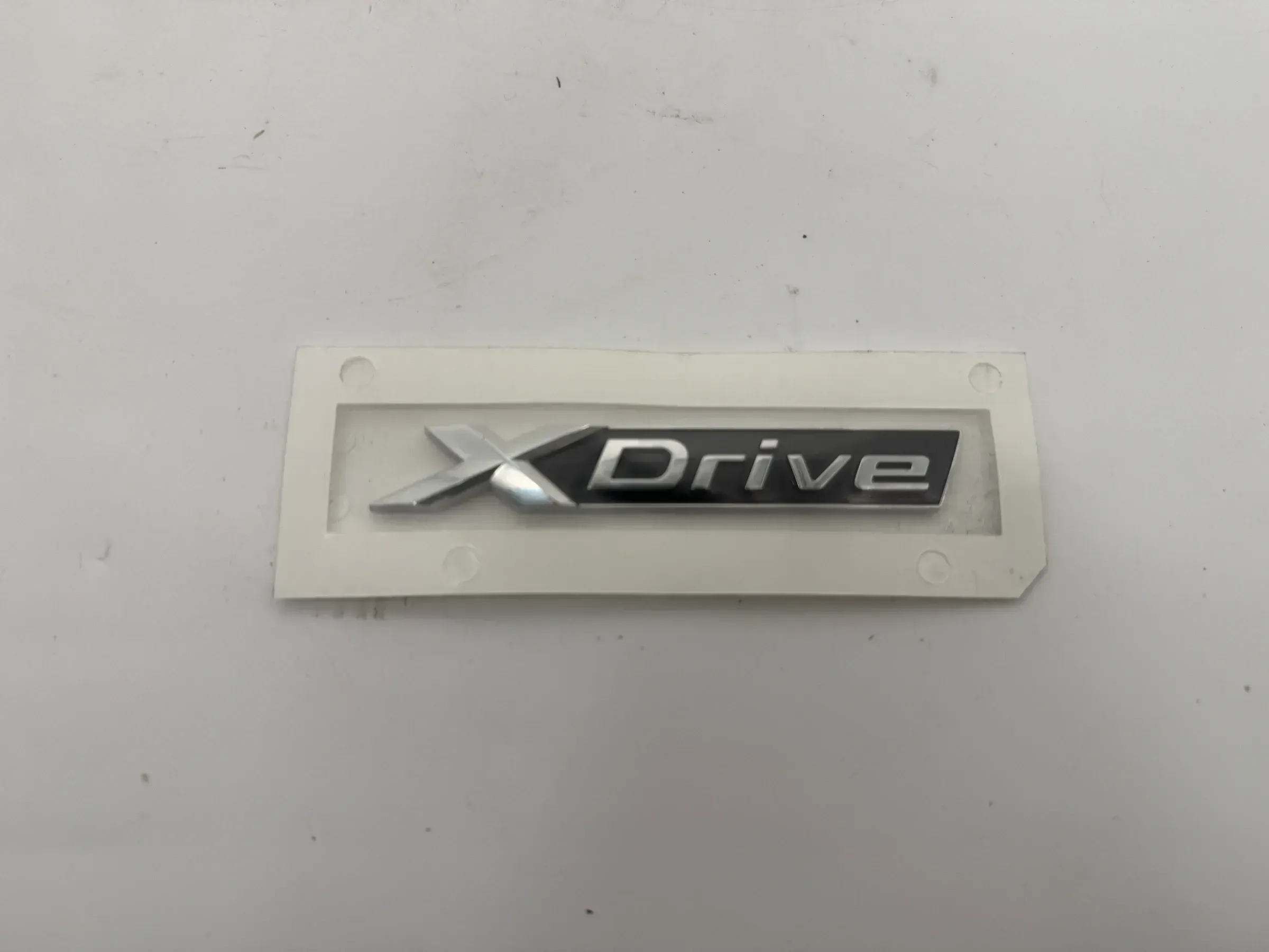 Original BMW 8er G14/15/16 Schriftzug X-Drive 7446341 51147446341 NEU - Bild 1