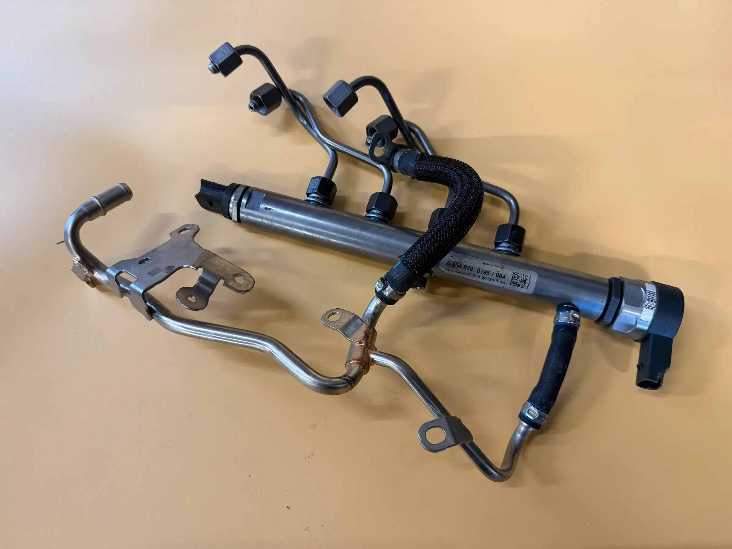 Original Mercedes-Benz OM 654 Kraftstoffverteiler A6540700195 A6540780149 NEU - Bild 1