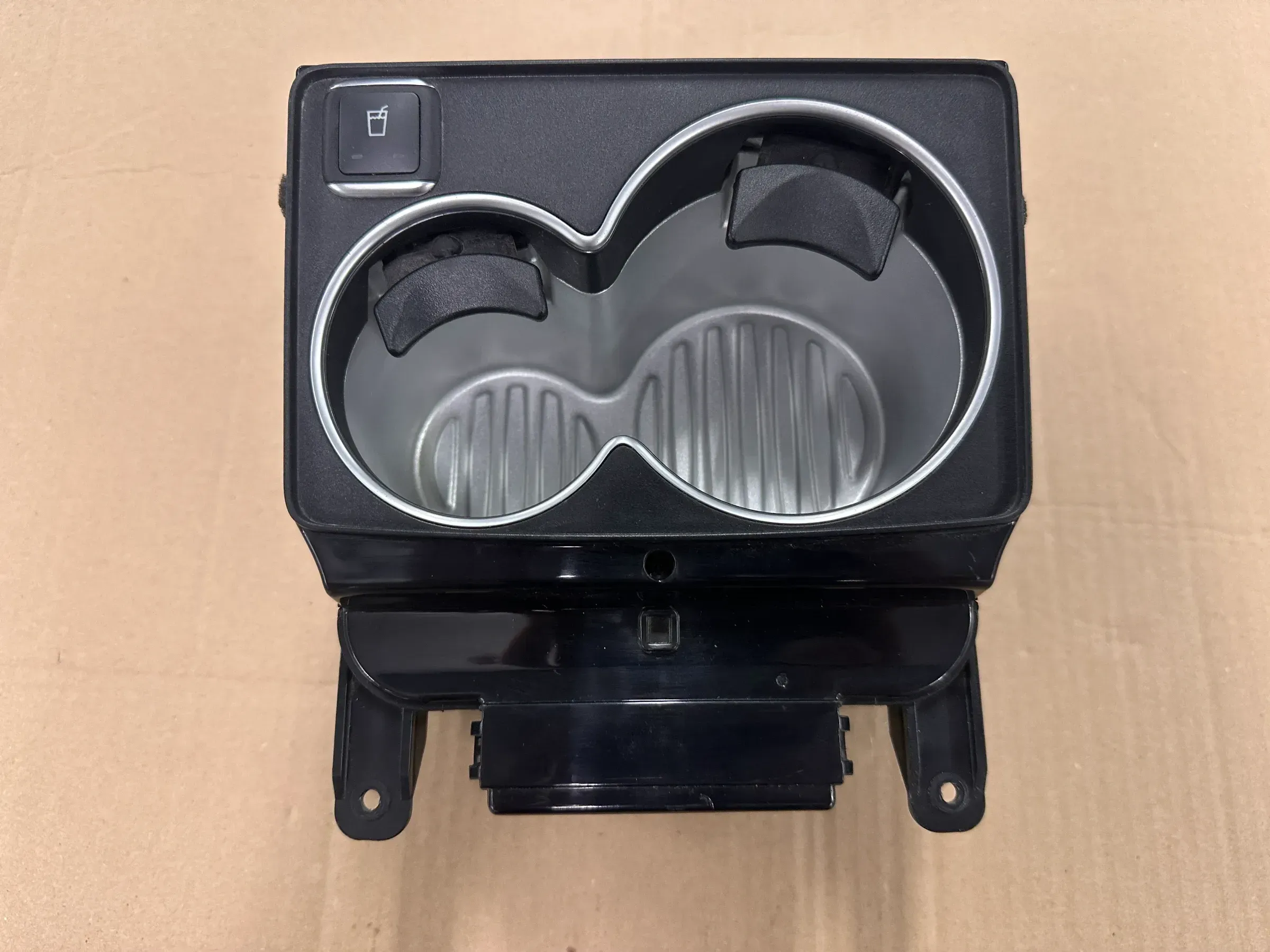 ORIG Mercedes-Benz Getränkehalter Mittelkonsole m. Kühlung/Heizung A4488101900 - Bild 1